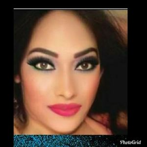 Meet your Posher, Edith